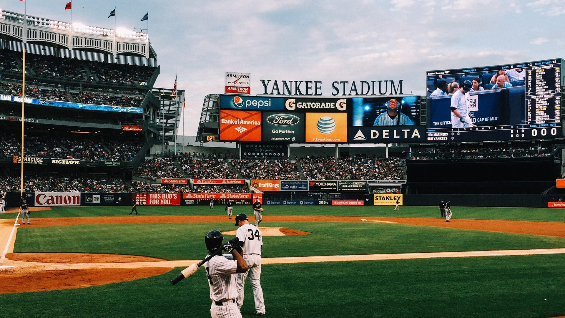 5 ways to ensure your billboard works billboards at yankee stadium